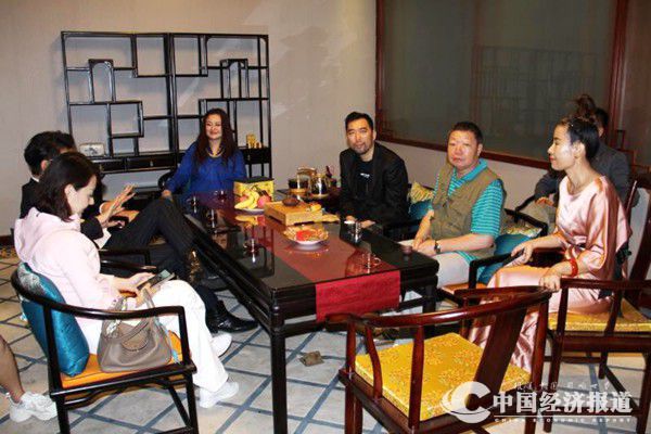 13首家中国民间簪子博物馆落户北京暨步摇风中国路·2021 流动的艺术展览开幕.jpg