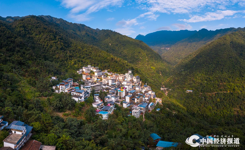 06下水源民宿群侧影 王喆摄_副本.png