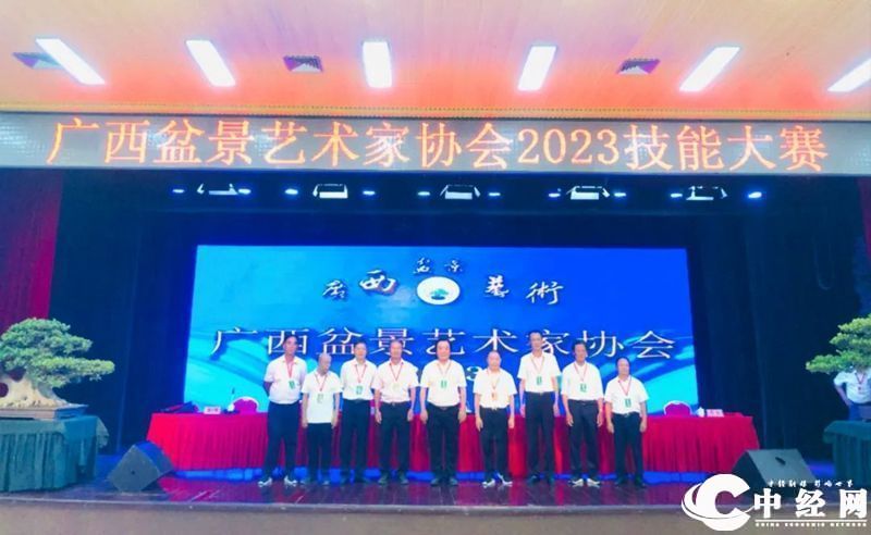 合影.jpg