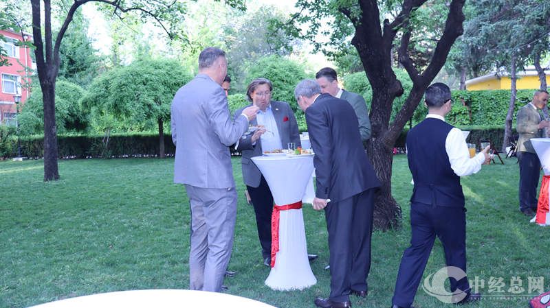 1714059082309676.jpg 11.jpg