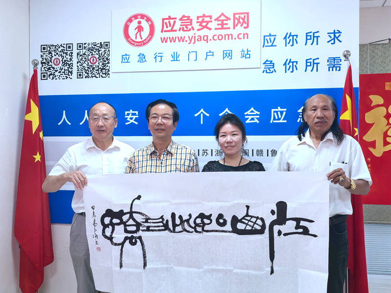 1726125579986418.jpg e21b97544d1f41f9b7f0dc9347cbb15.jpg