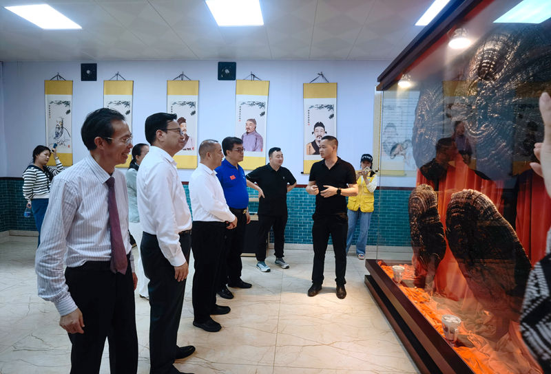 1731995933657880.jpg VECG9975.JPG