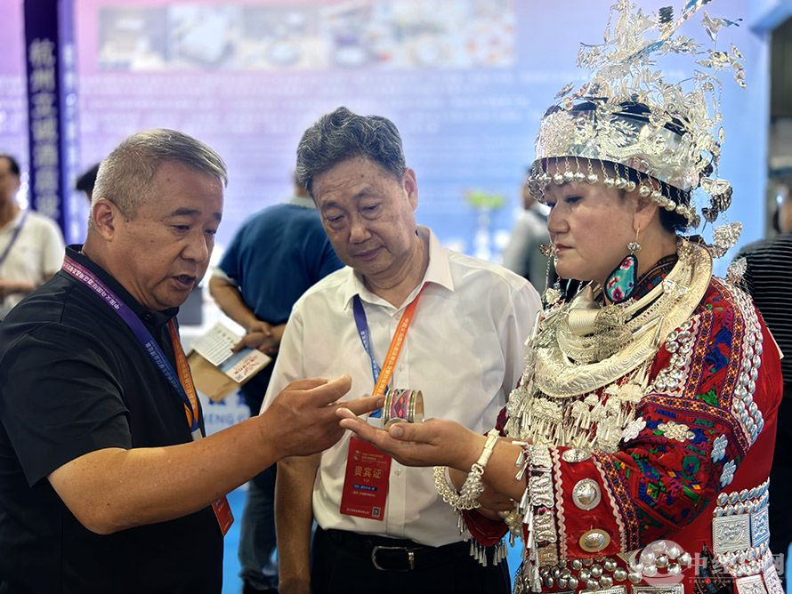 1758970962675548.jpg 6.jpg