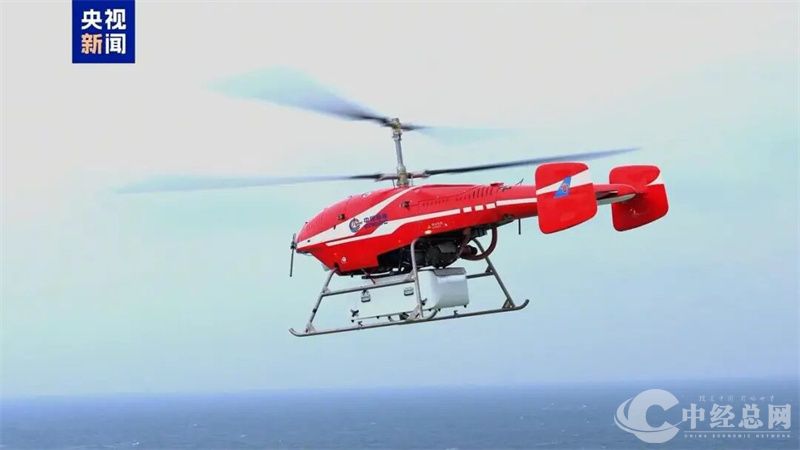 自主研发载重无人直升机.jpg